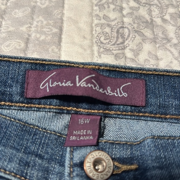 Gloria Vanderbilt NWT Amanda Women's Jeans Denim Size 16 W with Skylark Wash - Picture 13 of 14